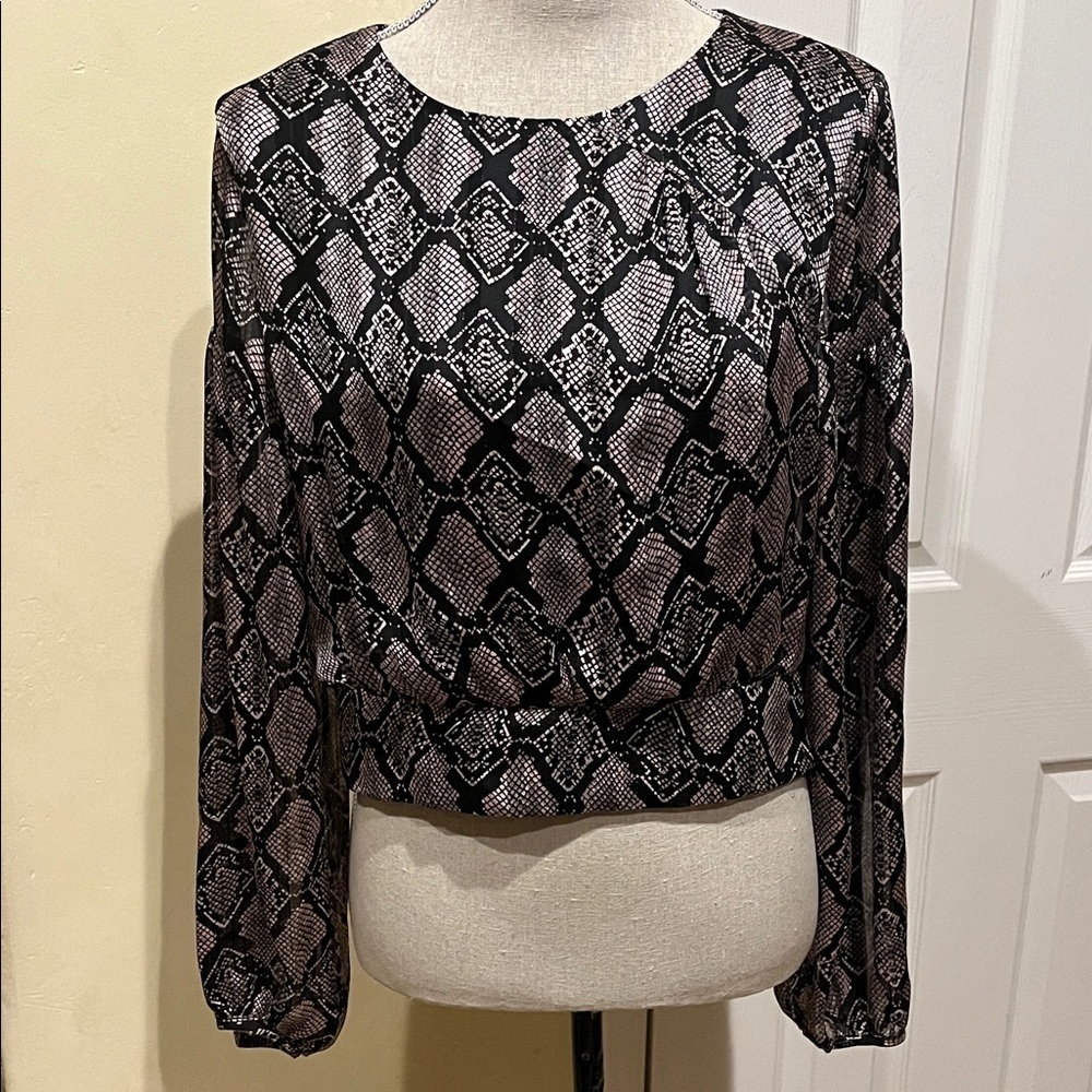 19 Cooper Black and Taupe Reptile Print Blouse